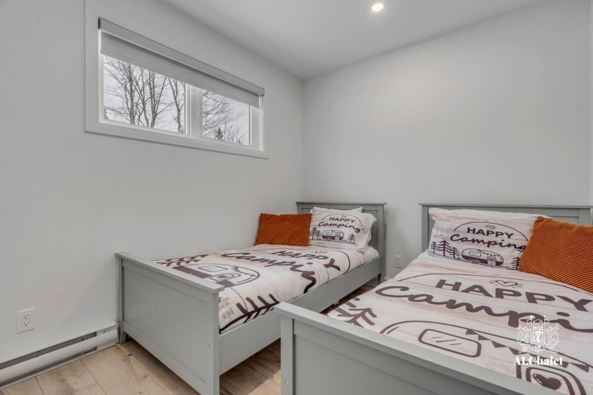 Pont-Rouge Chalet Bellevue Luxe Avec Spa Et Local A Velo מראה חיצוני תמונה