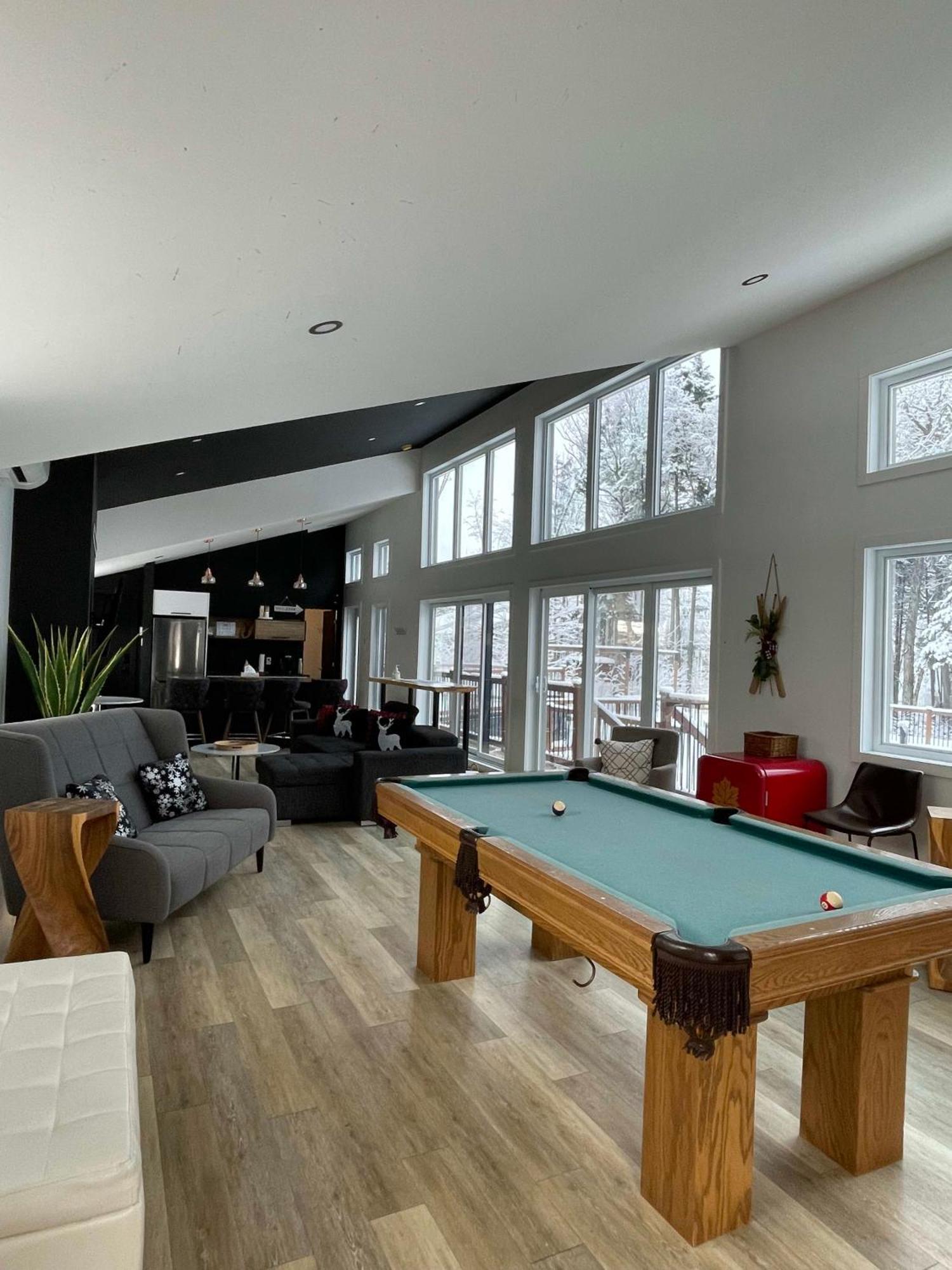 Pont-Rouge Chalet Bellevue Luxe Avec Spa Et Local A Velo מראה חיצוני תמונה