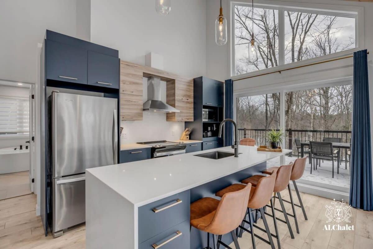 Pont-Rouge Chalet Bellevue Luxe Avec Spa Et Local A Velo מראה חיצוני תמונה